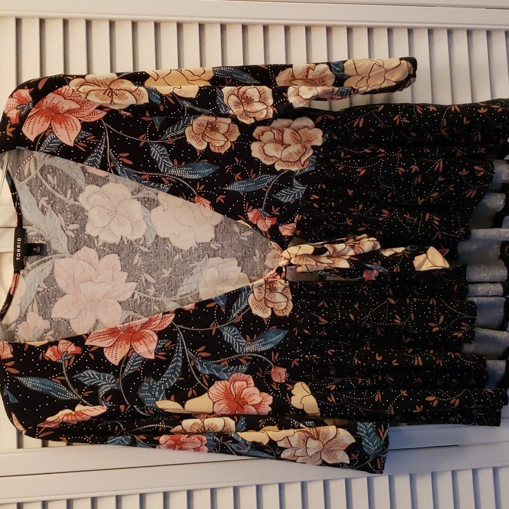 Torrid kimino wrap